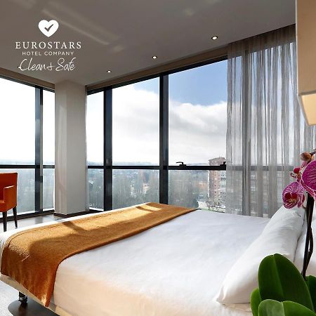 โรงแรมปวยร์ตา เด บูร์โกส ภายนอก รูปภาพ